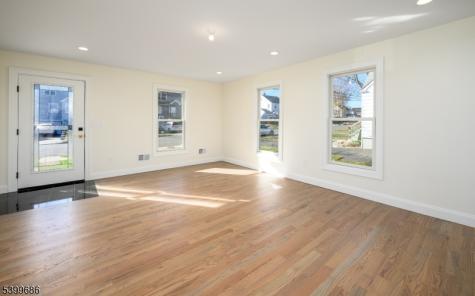 96 South Parkway Clifton NJ 07014
