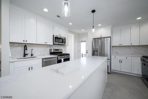 96 South Parkway Clifton NJ 07014