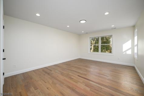 96 South Parkway Clifton NJ 07014