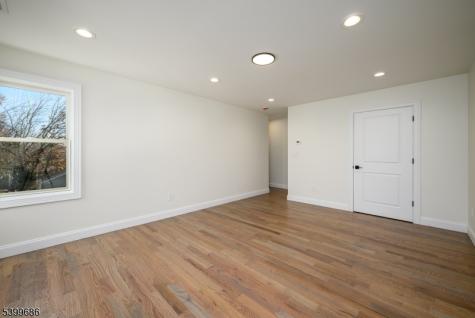 96 South Parkway Clifton NJ 07014