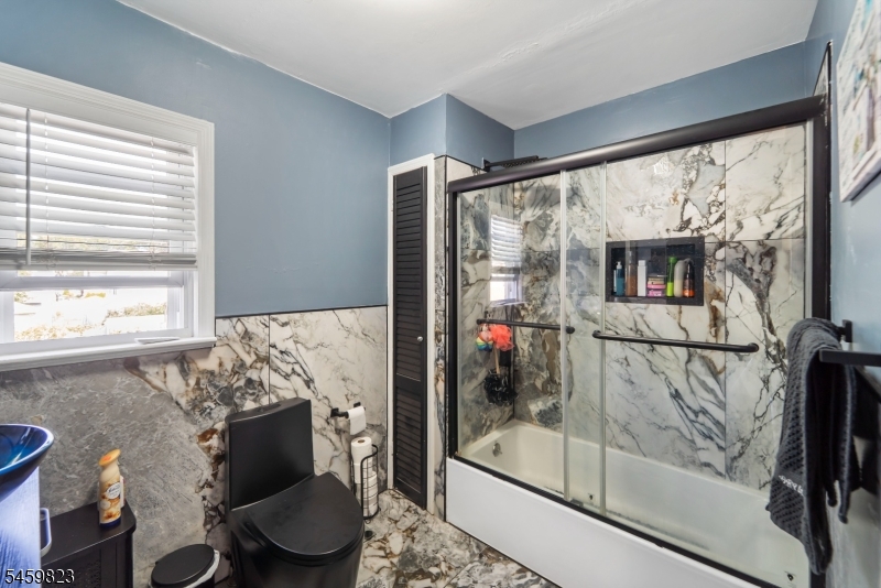 149 E Clay Avenue Roselle Park NJ 07204