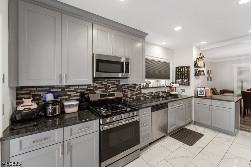 149 E Clay Avenue Roselle Park NJ 07204