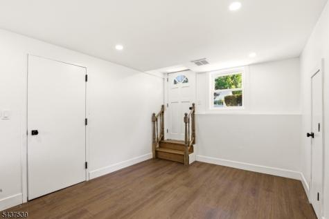 511 Locust Avenue Garwood NJ 07027