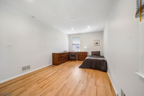 3 Carol Court Cranford NJ 07016