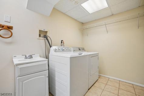3 Carol Court Cranford NJ 07016