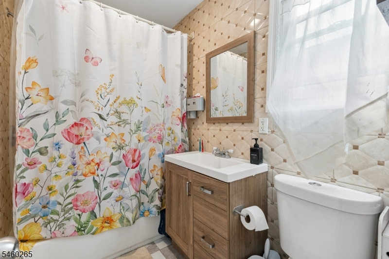 66 Oak Avenue Irvington NJ 07111