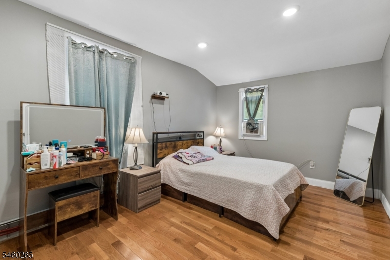 66 Oak Avenue Irvington NJ 07111