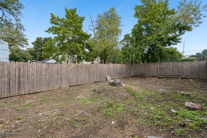 66 Oak Avenue Irvington NJ 07111