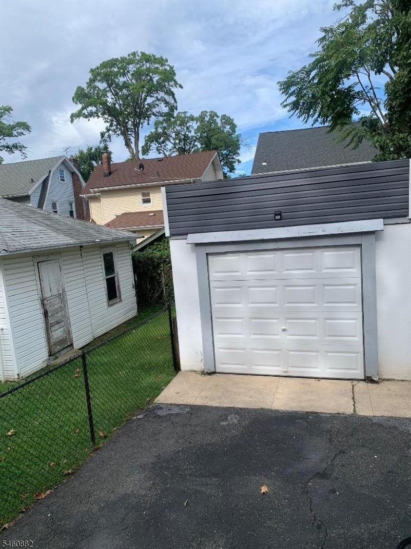 179 Richelieu Terrace Newark NJ 07106
