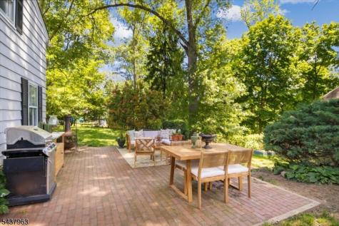 80 Hillcrest Avenue Morris NJ 07960