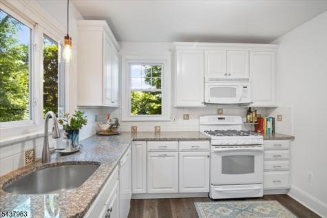 80 Hillcrest Avenue Morris NJ 07960