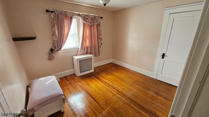 254 Illinois Avenue Paterson NJ 07503