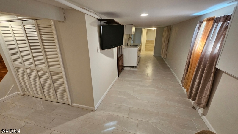 254 Illinois Avenue Paterson NJ 07503