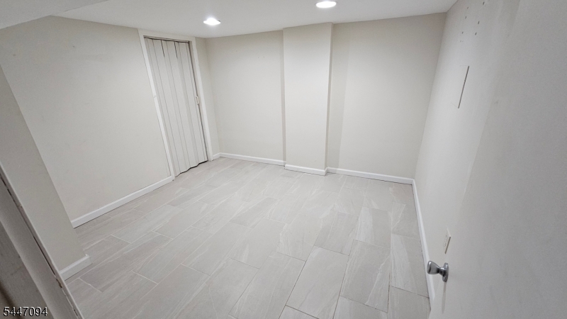 254 Illinois Avenue Paterson NJ 07503