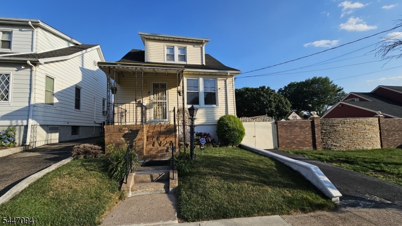 254 Illinois Avenue Paterson NJ 07503