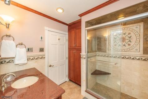 47 Laurel Drive Wayne NJ 07470
