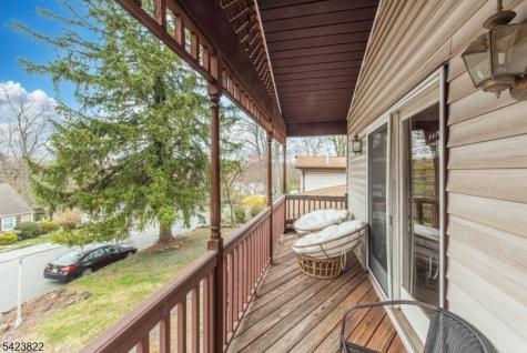 47 Laurel Drive Wayne NJ 07470