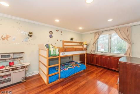 47 Laurel Drive Wayne NJ 07470