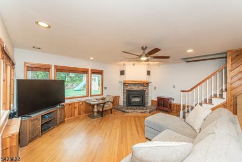 47 Laurel Drive Wayne NJ 07470