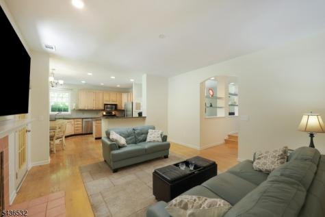 48 Huntington Road Bernards NJ 07920