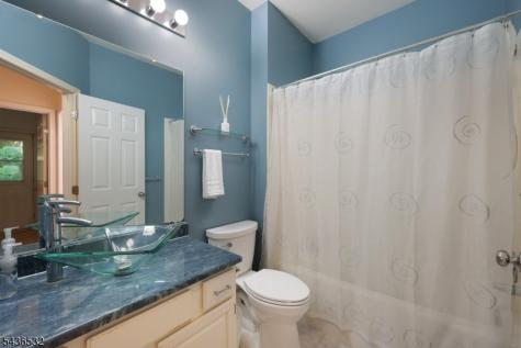 48 Huntington Road Bernards NJ 07920