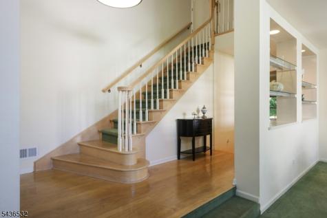 48 Huntington Road Bernards NJ 07920