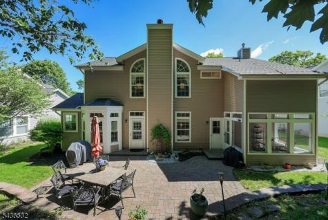 48 Huntington Road Bernards NJ 07920