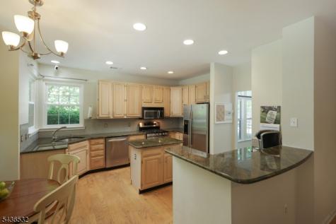48 Huntington Road Bernards NJ 07920