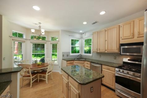 48 Huntington Road Bernards NJ 07920