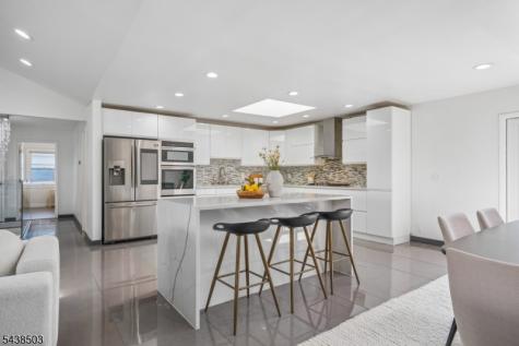 13 Munsey Road Emerson NJ 07630