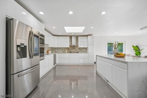 13 Munsey Road Emerson NJ 07630