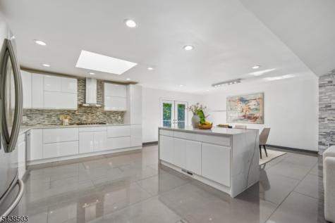 13 Munsey Road Emerson NJ 07630