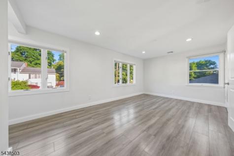 13 Munsey Road Emerson NJ 07630