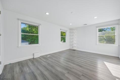 13 Munsey Road Emerson NJ 07630