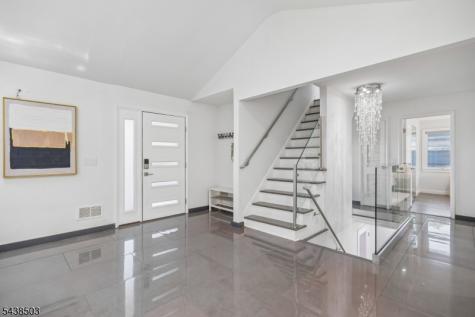 13 Munsey Road Emerson NJ 07630