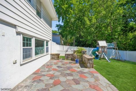 13 Munsey Road Emerson NJ 07630