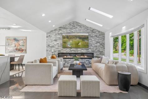 13 Munsey Road Emerson NJ 07630
