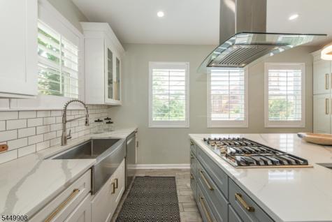25 Cloverhill Place Montclair NJ 07042
