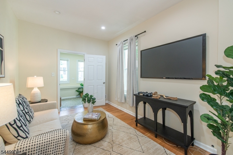 25 Cloverhill Place Montclair NJ 07042