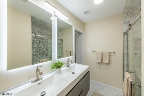 25 Cloverhill Place Montclair NJ 07042