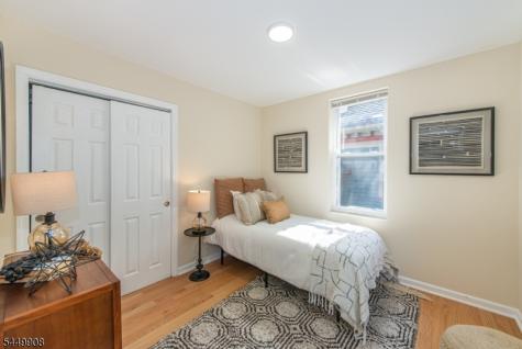 25 Cloverhill Place Montclair NJ 07042