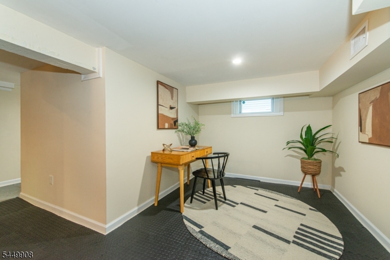 25 Cloverhill Place Montclair NJ 07042