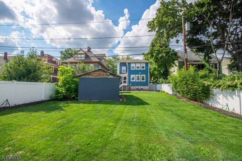 25 Cloverhill Place Montclair NJ 07042