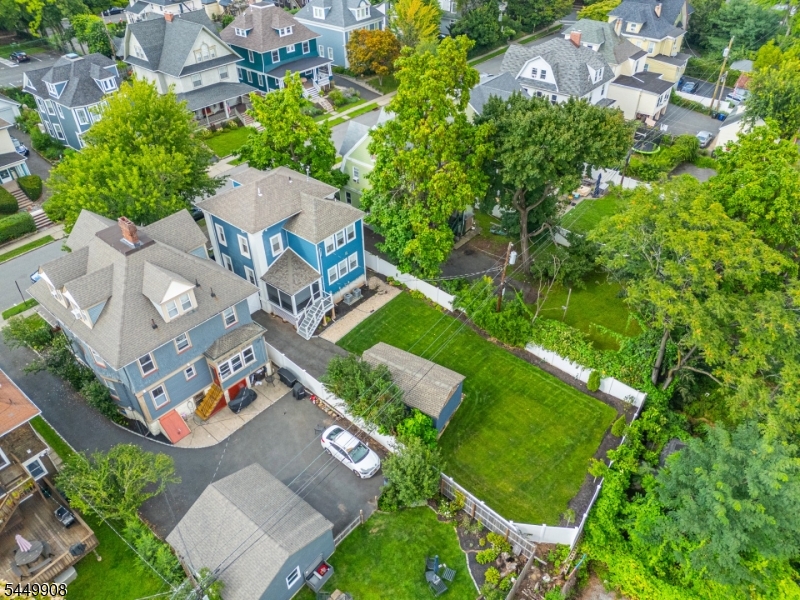 25 Cloverhill Place Montclair NJ 07042
