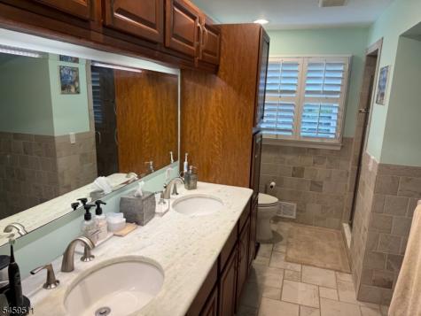 456 Bayberry Lane Mountainside NJ 07092