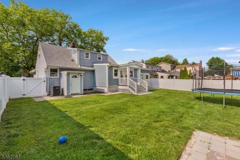 132 Parkside Road Plainfield NJ 07060