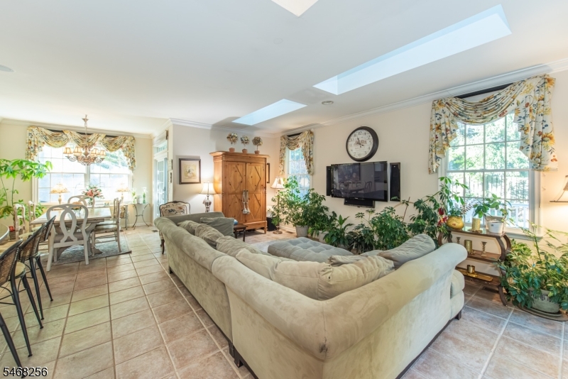 19 Coggins Lane West Orange NJ 07052