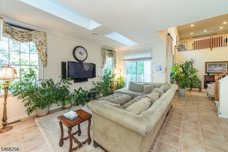 19 Coggins Lane West Orange NJ 07052