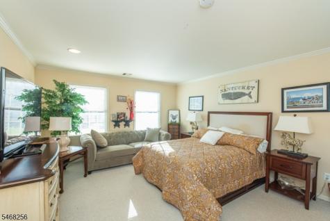 19 Coggins Lane West Orange NJ 07052