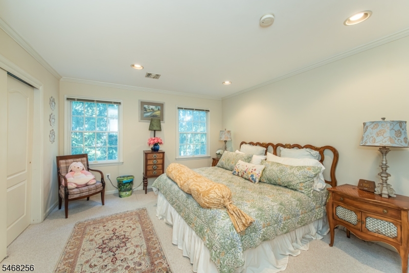 19 Coggins Lane West Orange NJ 07052